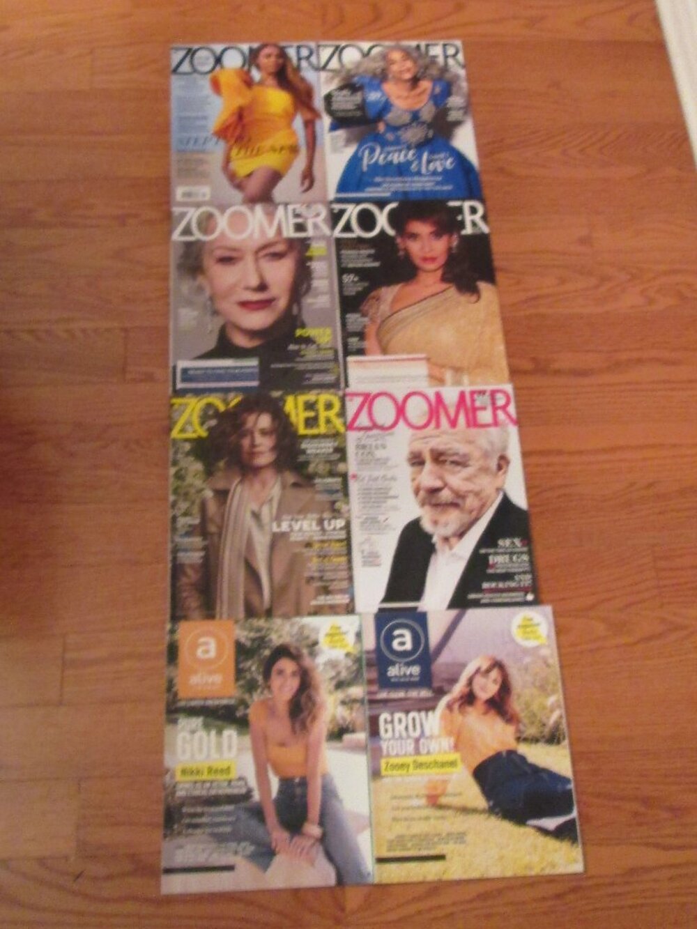 Zoomer magazine - 6 issues, Alive magazine - 2 issues